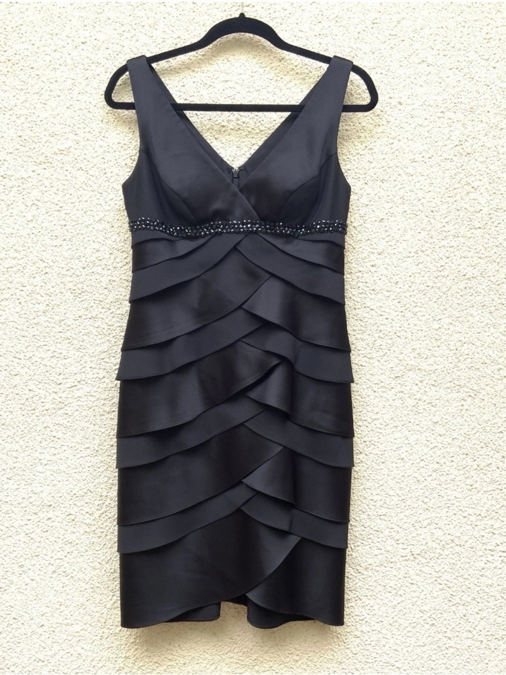 Alex Evenings Petite 6P Black Beaded Tiered V-Neck Cocktail Dress